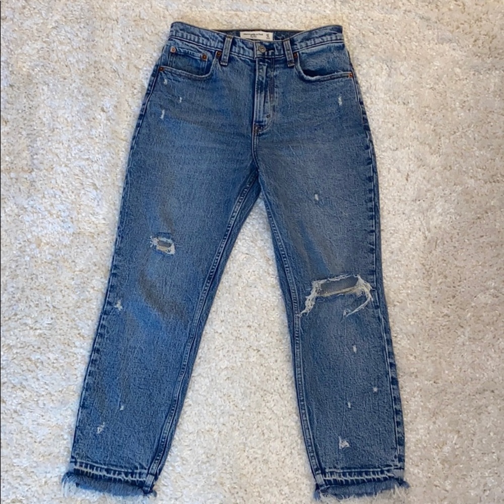 BRE SHEPPARD A&F mom jeans SIZE 27 Short